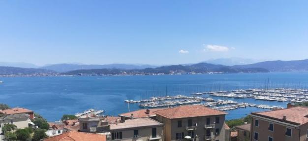 FEZZANO # Appartamento 5 vani vista mare